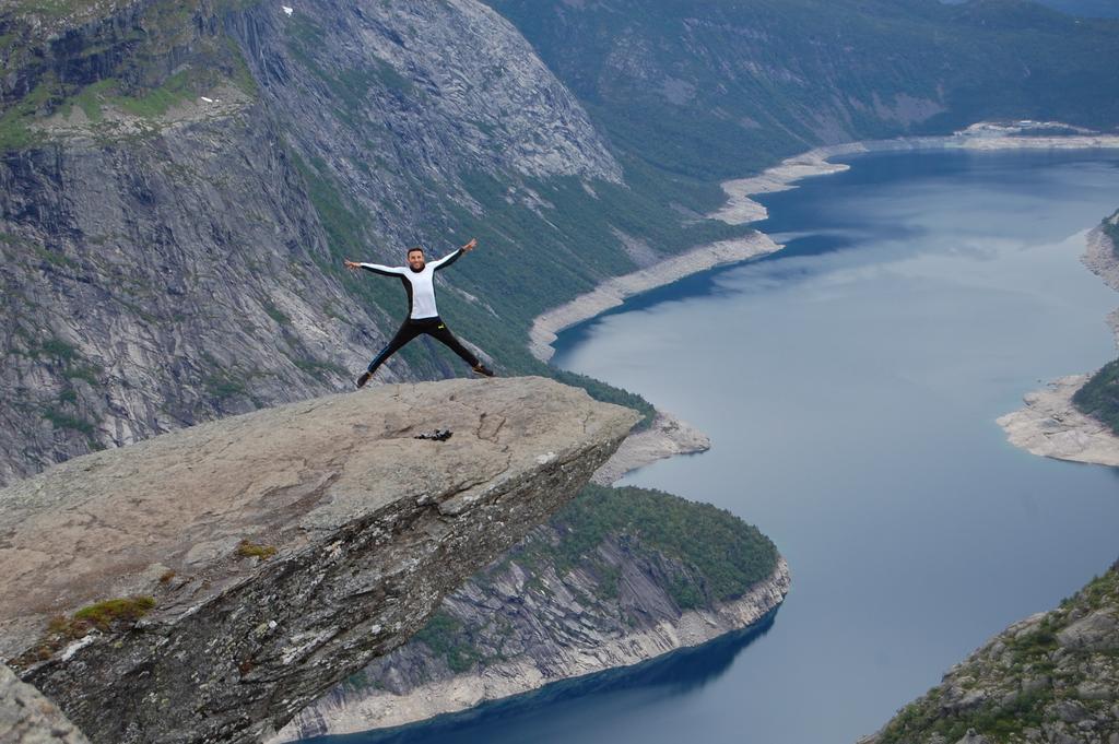 Trolltunga Studios Odda Ngoại thất bức ảnh